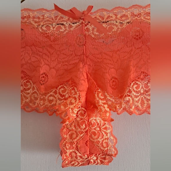 Mamia Orange Lace Panties with Floral Pattern and Scalloped Edges - Picture 2 of 5